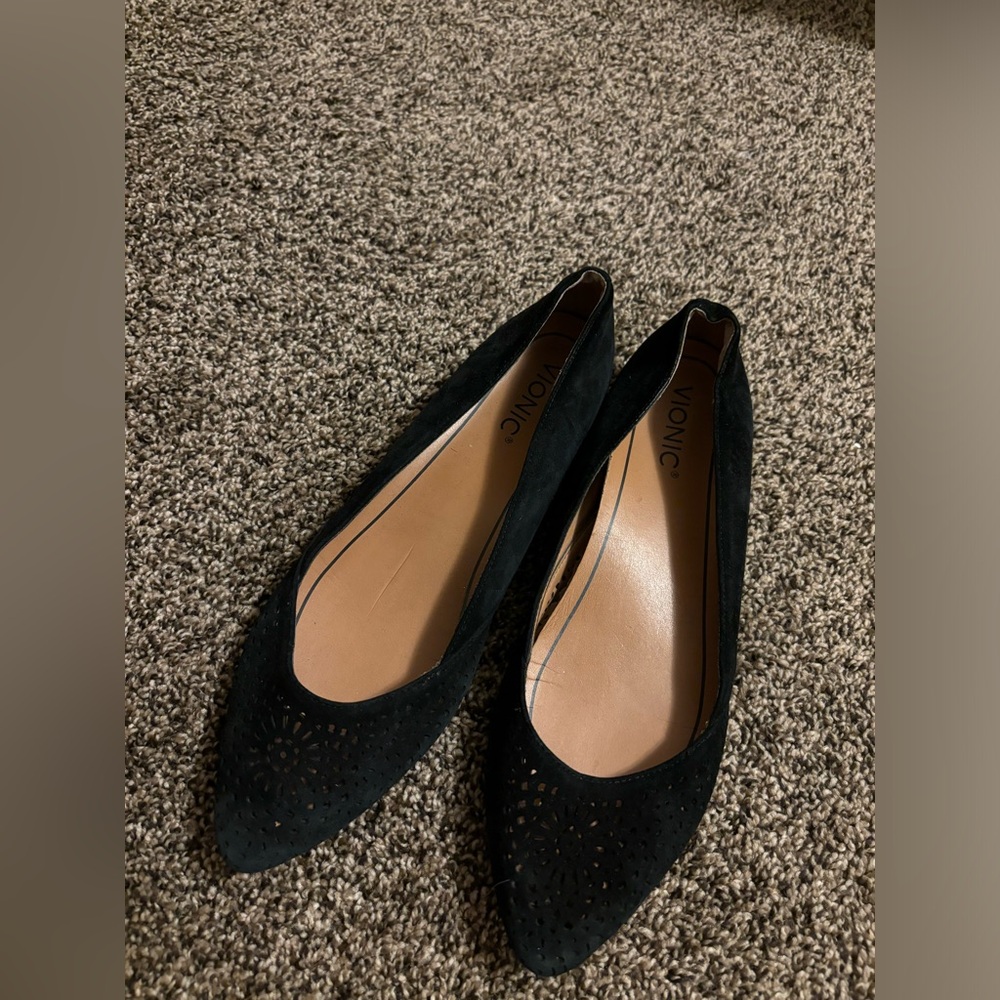 Black flats